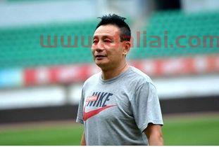 ***中国足球队员,宫磊为什么是塔希提的球王?