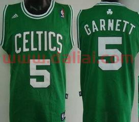 凯尔特人球衣怎么搭配衣服,什么颜色得裤子配绿色得球衣好看